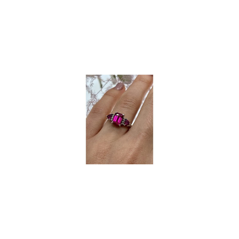 925 Sterling Silver Pink Topaz Ring Size 7