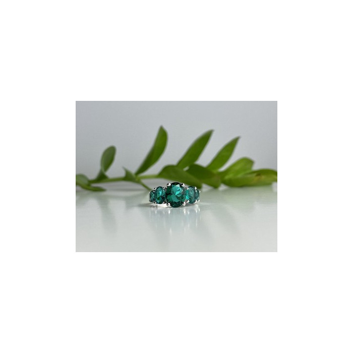 925 Sterling Silver Green CZ Ring Size 8