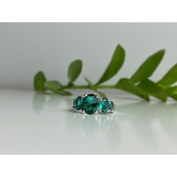 925 Sterling Silver Green CZ Ring Size 8