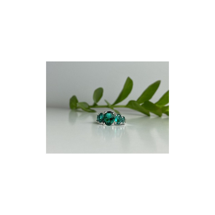 925 Sterling Silver Green CZ Ring Size 8