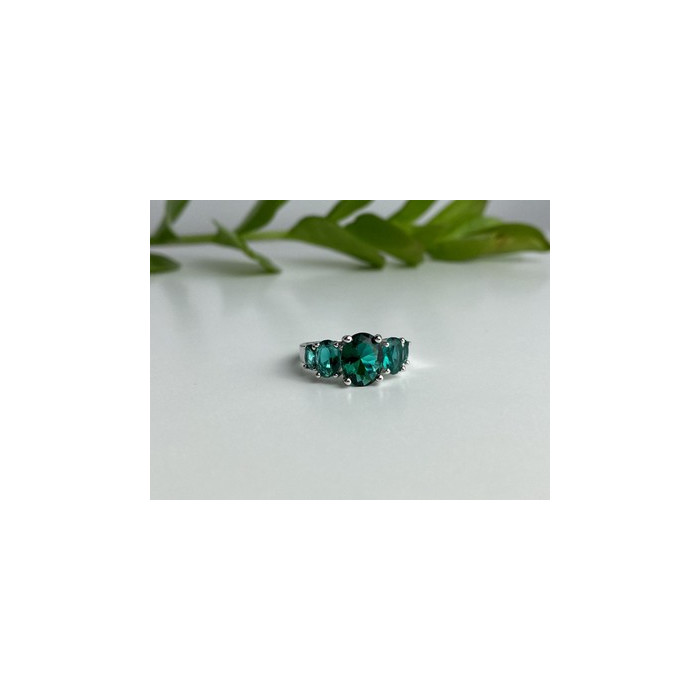 925 Sterling Silver Green CZ Ring Size 8