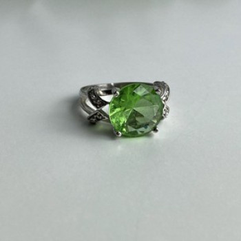 925 Sterling Silver CZ Ring Size 7