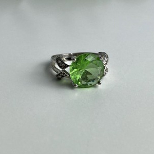 925 Sterling Silver CZ Ring Size 7
