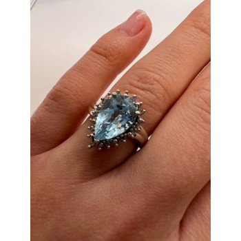 14K WHITE GOLD TOPAZ & DIAMONDS RING  SIZE 6