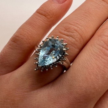 14K White Gold Topaz & Diamonds Ring Size 6