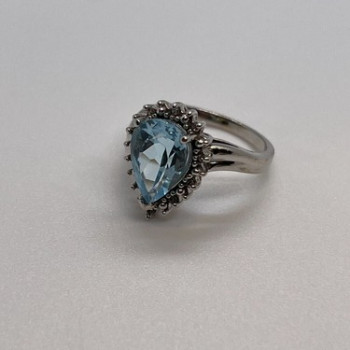 14K White Gold Topaz & Diamonds Ring Size 6
