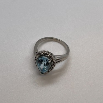 14K White Gold Topaz & Diamonds Ring Size 6