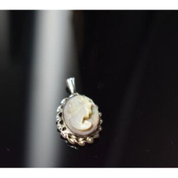 925 Sterling Silver Shell Cameo Pendant