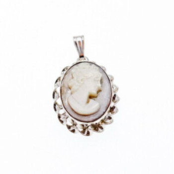 925 Sterling Silver Shell Cameo Pendant