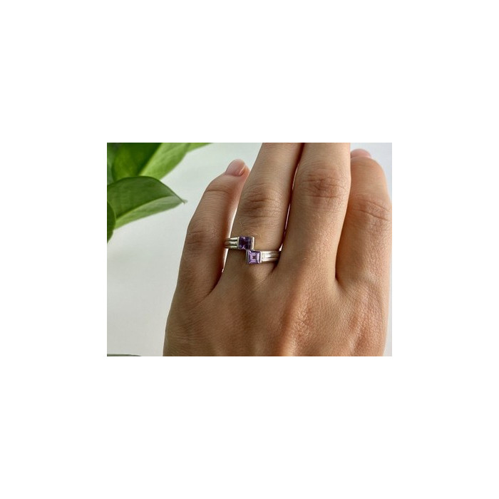 925 Sterling Silver Iolite Ring Size 7