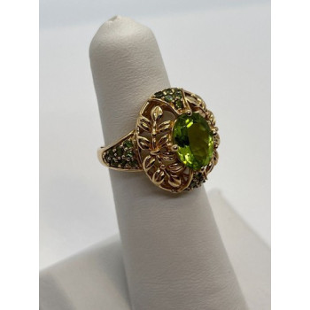 14K YELLOW GOLD  & PERIDOT RING  SIZE 4.5