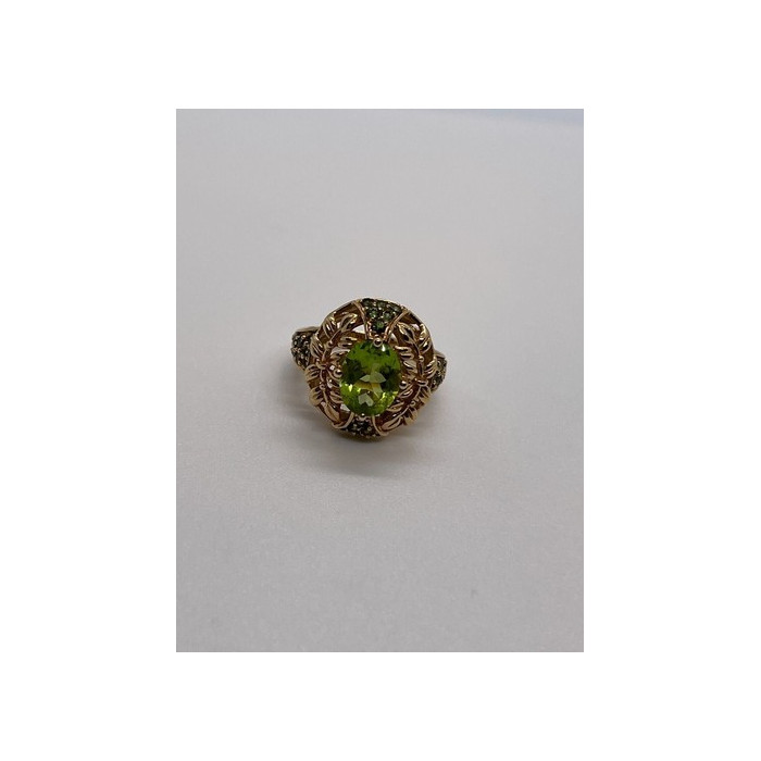 14K YELLOW GOLD  & PERIDOT RING  SIZE 4.5