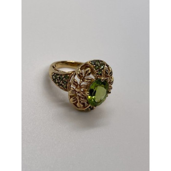 14K YELLOW GOLD  & PERIDOT RING  SIZE 4.5