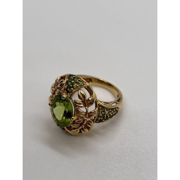 14K YELLOW GOLD  & PERIDOT RING  SIZE 4.5