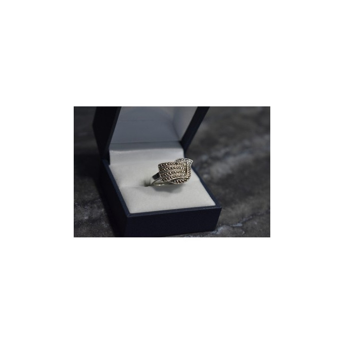 925 Sterling Silver Marcasites Ring Size 5.5