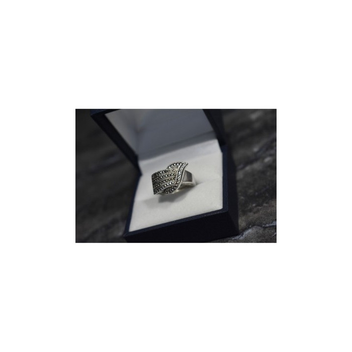 925 Sterling Silver Marcasites Ring Size 5.5