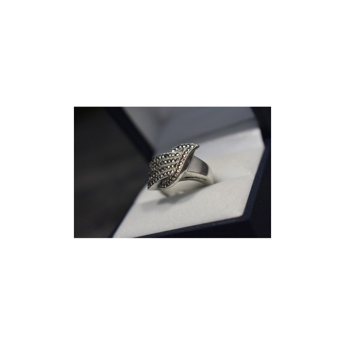 925 Sterling Silver Marcasites Ring Size 5.5