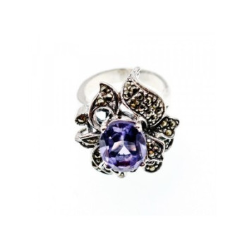 925 Sterling Silver Amethyst & Marcasites Ring Size 7