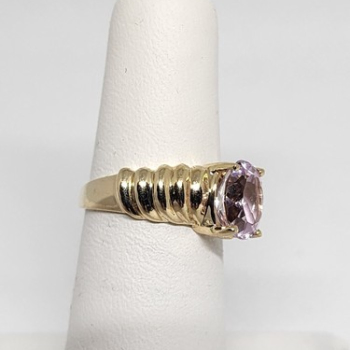 10K Yellow Gold & Morganite Ring Size 5