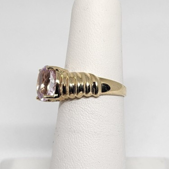 10K Yellow Gold & Morganite Ring Size 5