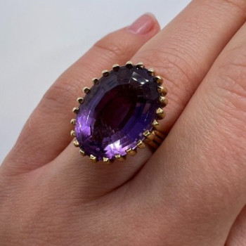 14K Yellow Gold & Amethyst Ring Size 5.5
