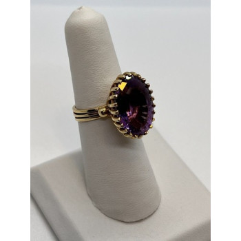 14K YELLOW GOLD & AMETHYST RING  SIZE 5.5