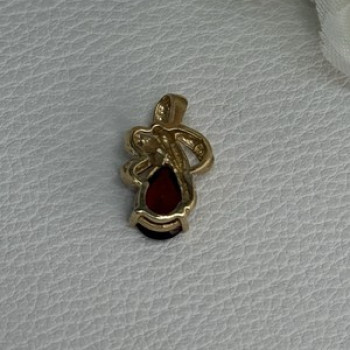 10K Yellow Gold Garnet & Diamond Pendant Length 0.65 Inch