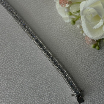 Elegant 925 Sterling Silver CZ Bracelet Length 8 Inch
