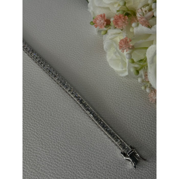 Elegant 925 Sterling Silver CZ Bracelet Length 8 Inch