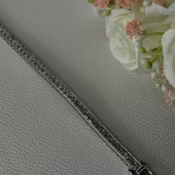 Elegant 925 Sterling Silver CZ Bracelet Length 8 Inch
