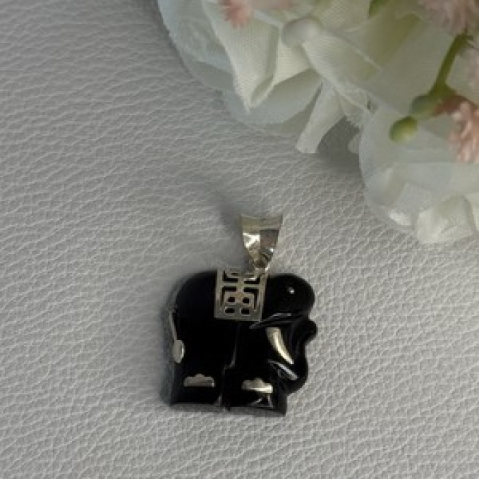 925 Sterling Silver Onyx Elephant Pendant Length 1.10 Inch