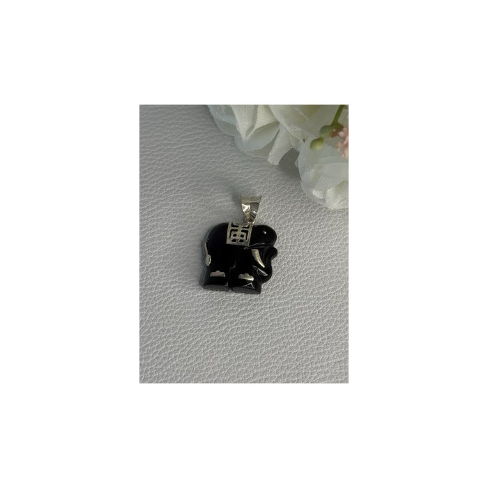 925 Sterling Silver Onyx Elephant Pendant Length 1.10 Inch
