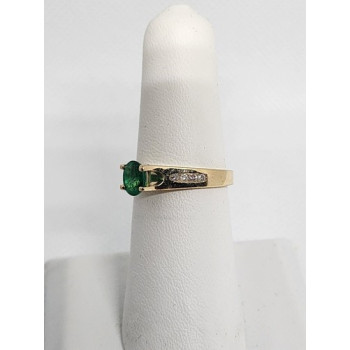14K YELLOW GOLD EMERALD & DIAMONDS  RING  SIZE 5.5