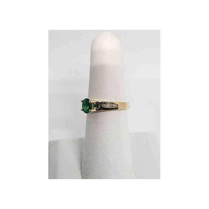 14K YELLOW GOLD EMERALD & DIAMONDS  RING  SIZE 5.5