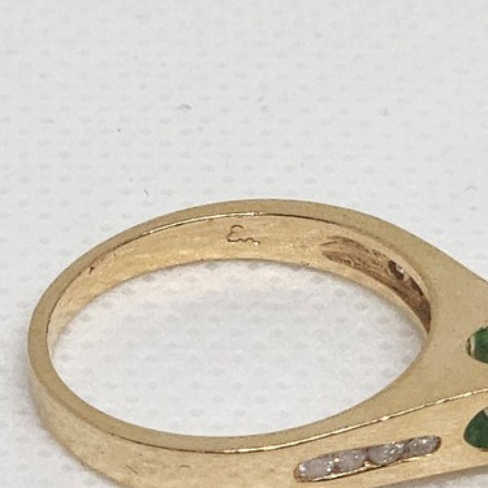 14K Yellow Gold Emerald & Diamonds Ring Size 5.5