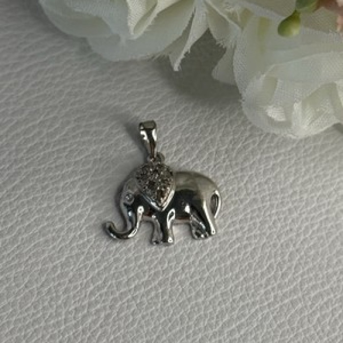 925 Sterling Silver Beryl Elephant Pendant Length 0.80 Inch