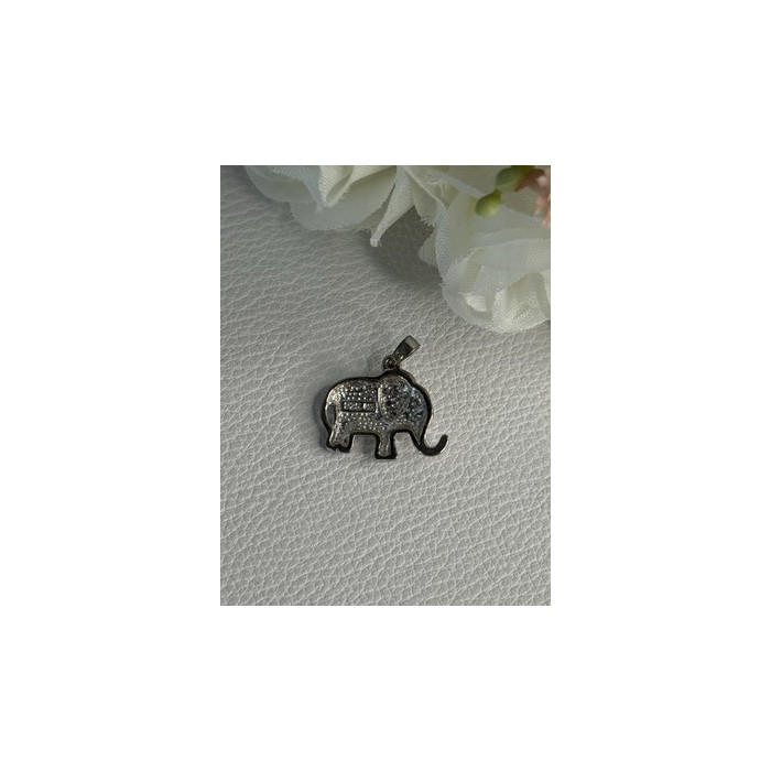 925 Sterling Silver Beryl Elephant Pendant Length 0.80 Inch