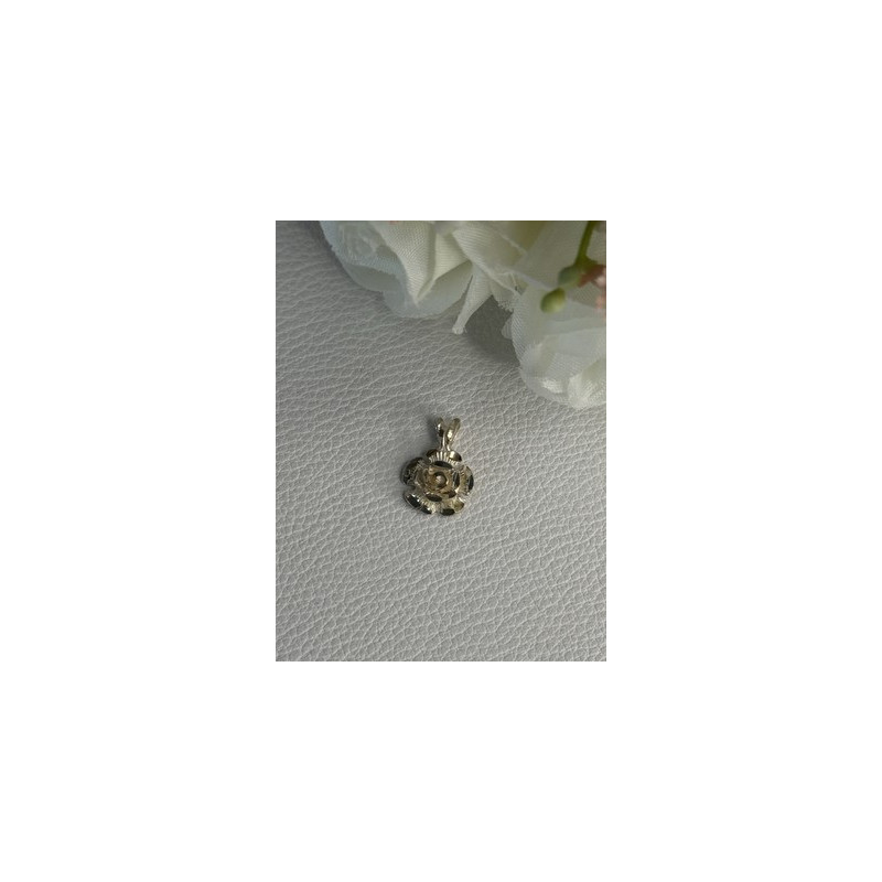 925 Sterling Silver Flower Pendant Length 0.60 Inch