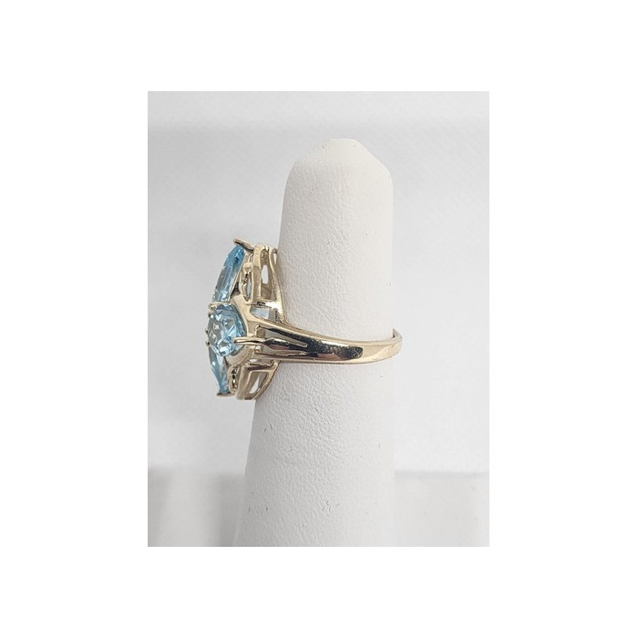 10K YELLOW GOLD & TOPAZ RING  SIZE 4