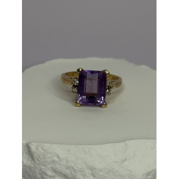 10K YELLOW GOLD AMETHYST & DIAMONDS RING SIZE 6.5