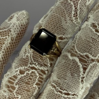 10K Yellow Gold Brown Tourmaline & Diamonds Ring Size 6