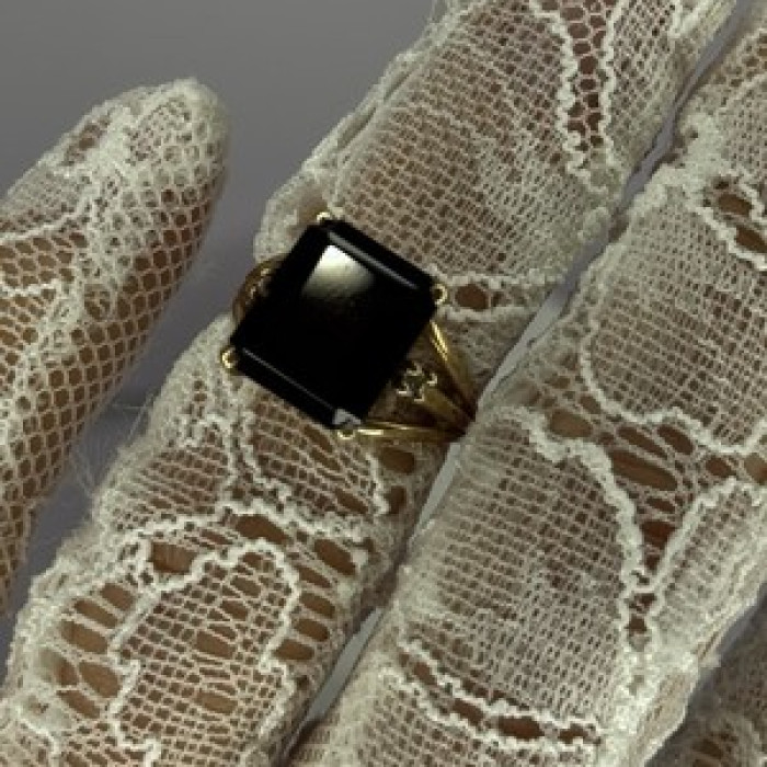 10K Yellow Gold Brown Tourmaline & Diamonds Ring Size 6