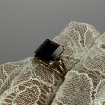 10K Yellow Gold Brown Tourmaline & Diamonds Ring Size 6