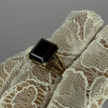 10K Yellow Gold Brown Tourmaline & Diamonds Ring Size 6
