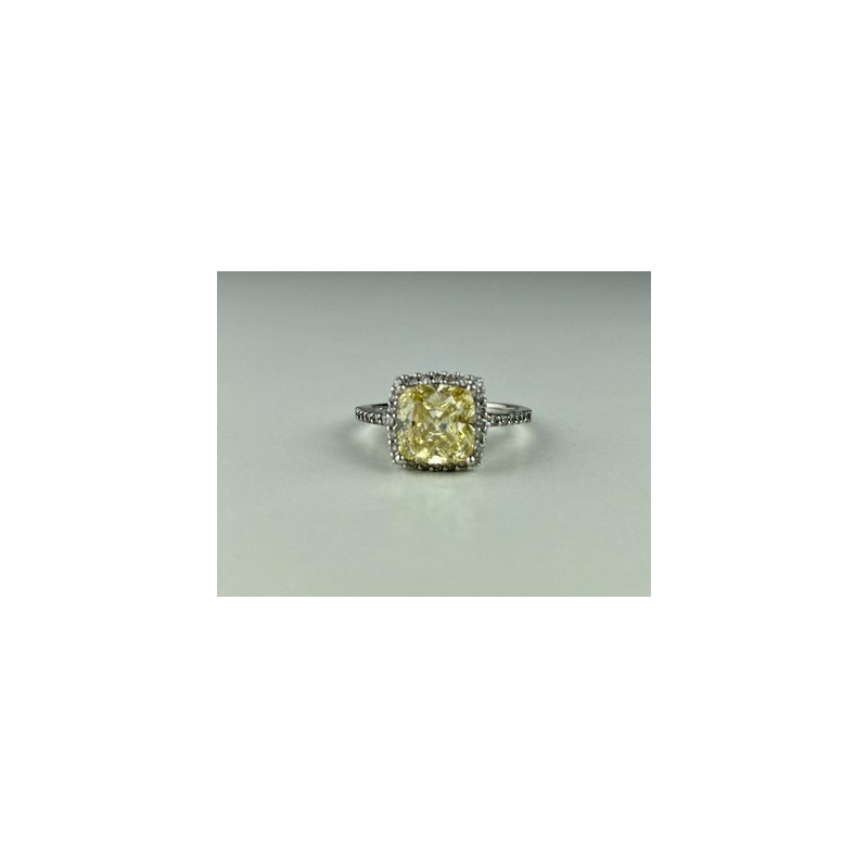 925 Sterling Silver CZ Ring Size 7