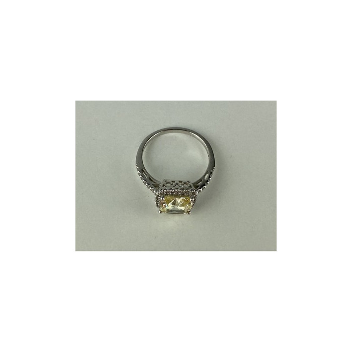 925 Sterling Silver CZ Ring Size 7