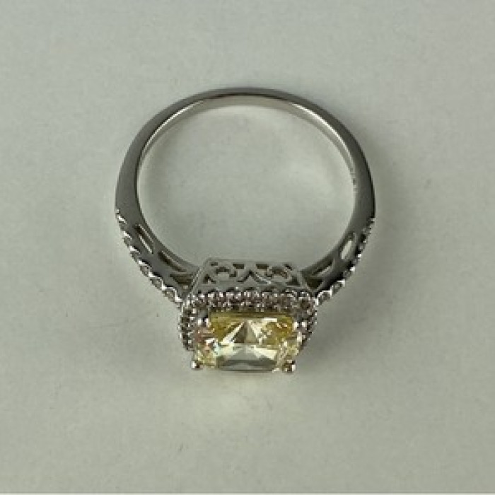 925 Sterling Silver CZ Ring Size 7