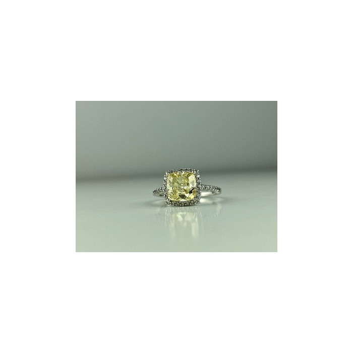 925 Sterling Silver CZ Ring Size 7