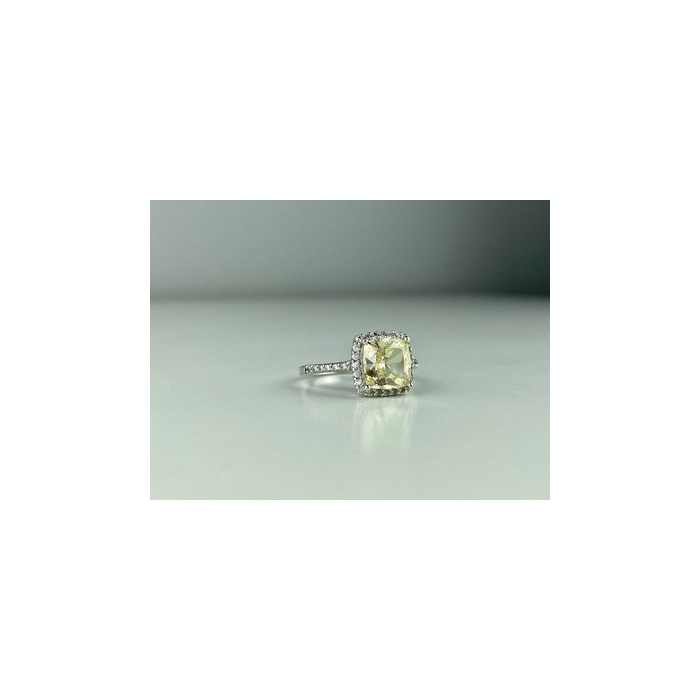 925 Sterling Silver CZ Ring Size 7