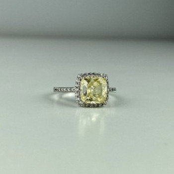 925 Sterling Silver CZ Ring Size 7